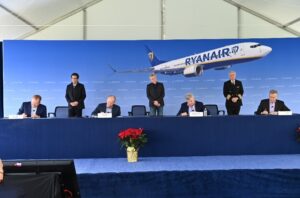 Ryanair-Boeing signing ceremony